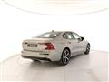 VOLVO S60 B4 automatico Plus Dark - Pronta consegna