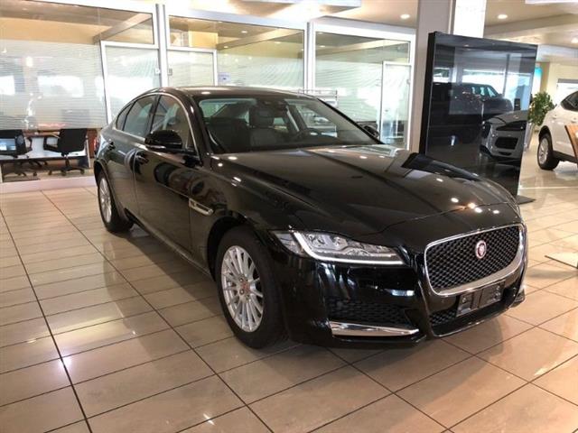 JAGUAR XF 2.0 D 180 CV aut. Prestige