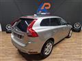 VOLVO XC60 D4 AWD Geartronic R-design Momentum