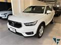 VOLVO XC40 T2 Momentum Pro