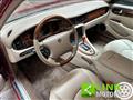 JAGUAR DAIMLER XJ 4.0 Super V8 Passo lungo, pelle, radica,