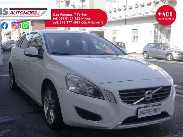 VOLVO V60 (2010) V60 D3 Summum