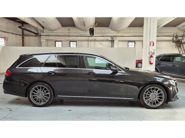 MERCEDES CLASSE E STATION WAGON d SW 4Matic Auto Sport -cerchi 19"-led-burmester-