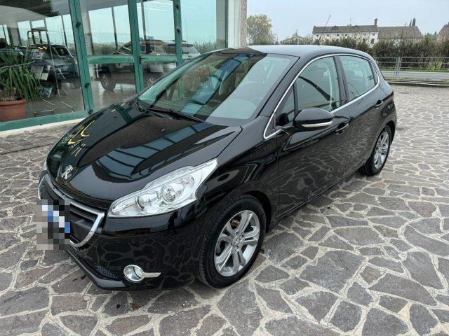 PEUGEOT 208 (2012) PureTech 82 5 porte Allure x NEOPATENTATI