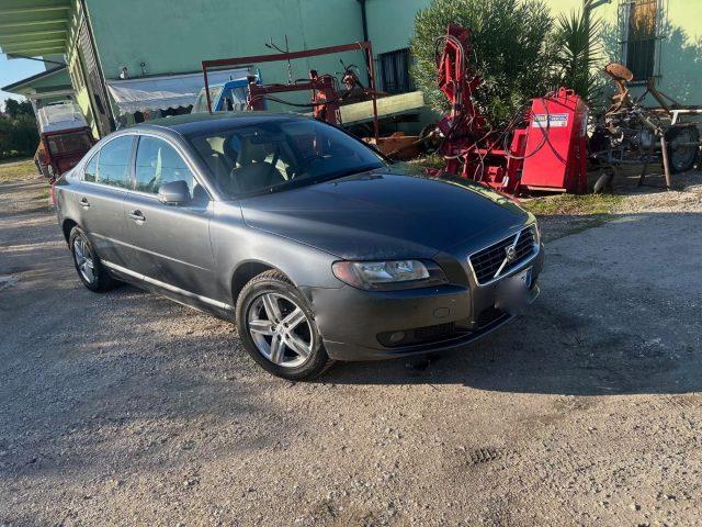 VOLVO S80 2.4 D5 185 CV cambio manuale gpl su diesel