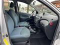 TOYOTA YARIS 1.0i 16V cat 5 porte Sol