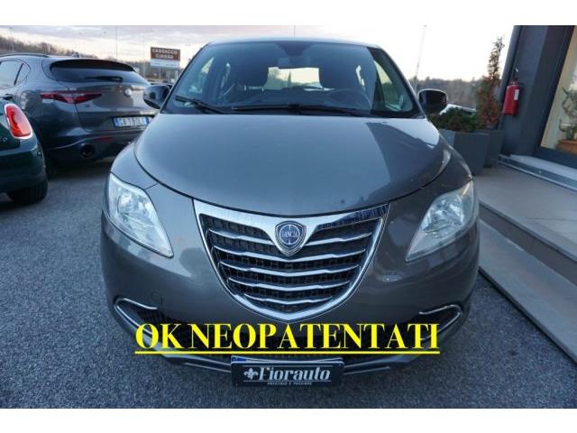 LANCIA YPSILON 1.3 MJT 16V 95 CV Silver NEOPATENTATI