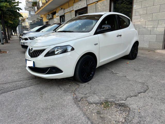 LANCIA YPSILON 1.0 FireFly 5 Hybrid Ecochic Gold FARI LED 5 POSTO