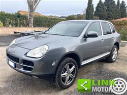 PORSCHE CAYENNE 3.2 V6 Tiptronic / GPL / Tetto / Iscritta ASI