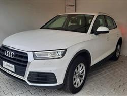 AUDI Q5 35 TDI quattro S tronic Business