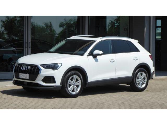 AUDI Q3 35 TFSI mhev S-Tronic Business