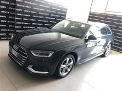 AUDI A4 40 TDI quattro S tronic Business Advanced