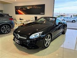 MERCEDES SLC 200 AMG line