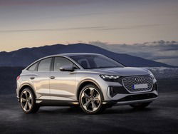 AUDI Q4 SPB e-TRON Q4 SPB 40 e-tron Business Advanced