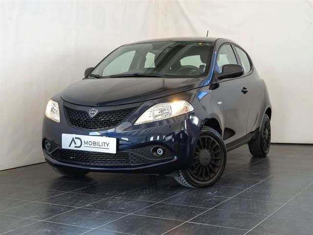 LANCIA YPSILON 1.0 FireFly 5 porte S&S Hybrid Ecochic Silver