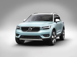 VOLVO XC40 2.0 D3 R-DESIGN AUTO MY21