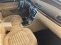 VOLKSWAGEN PASSAT 2.0 TDI Highline BlueM. Tech.