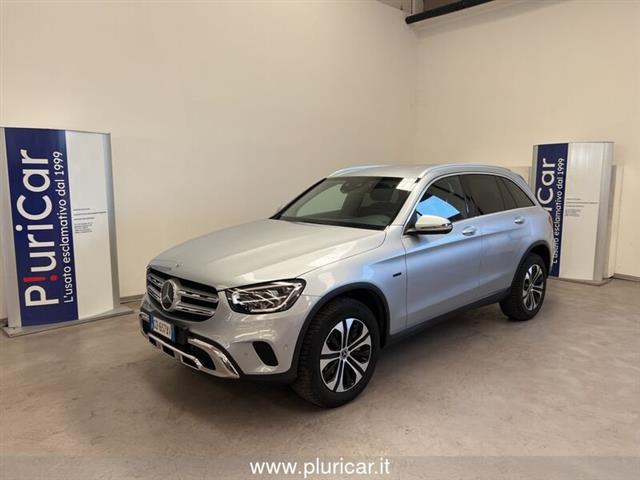 MERCEDES GLC SUV 300e 4Matic EQ-Power Navi LED Carplay/AndroidAuto