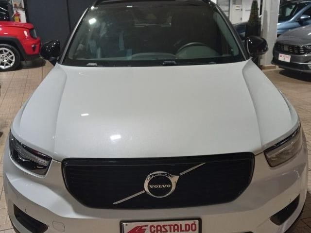 VOLVO XC40 D3 AWD R-design