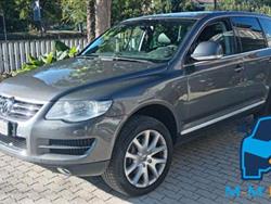 VOLKSWAGEN TOUAREG 3.0/240CV V6 TDI DPF tip. Executive