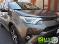 TOYOTA RAV4 2.0 D-4D 2WD Lounge