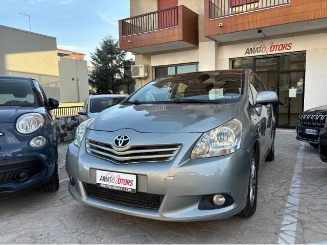 TOYOTA Verso 2.0d Style 7p.ti mt