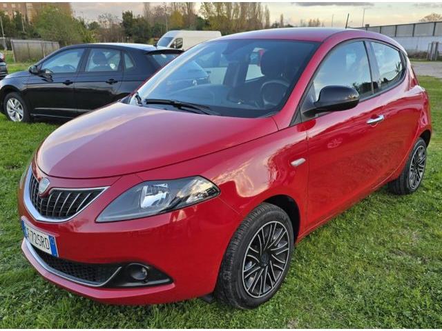 LANCIA YPSILON 1.0 FireFly 5 porte S&S Hybrid Ecochic Gold