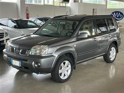 NISSAN X-TRAIL 2.2 dCi Sport