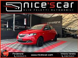 LANCIA YPSILON 1.0 FireFly 5 porte S&S Hybrid Ecochic Silver