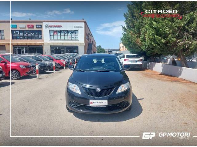 LANCIA YPSILON 1.2 69 CV 5 porte GPL Ecochic Gold