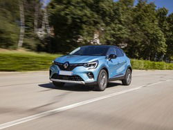 RENAULT NUOVO CAPTUR HYBRID Hybrid E-Tech 145 CV Intens