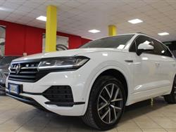 VOLKSWAGEN TOUAREG 3.0 V6 TDI "Km E SERVICE CERTIFICATI VOLKSWAGEN"