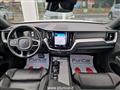 VOLVO XC60 B4 (d) AWD Geartronic R-design