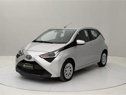 TOYOTA AYGO 1.0 x-play 72cv