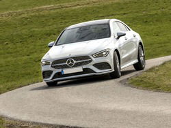 MERCEDES CLASSE CLA COUPE CLA Coupe - C118 CLA Coupe 250 e phev (eq-power) Premium aut