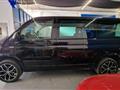 VOLKSWAGEN TRANSPORTER KOMBI 2.0 TDI 102CV 9 POSTI! BLACK EDITION! 18"!