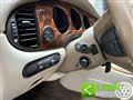 JAGUAR DAIMLER XJ 4.0 Super V8 Passo lungo, pelle, radica,