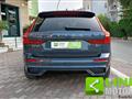 VOLVO XC60 B4 (d) AWD mhev automatico Ultimate Dark