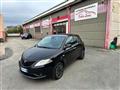 LANCIA YPSILON 1.0 FireFly 5 porte S&S Hybrid Ecochic Silver