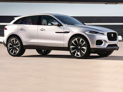 JAGUAR F-PACE (X761) 2.0 D 204 CV AWD aut. R-Dynamic SE Greenstone