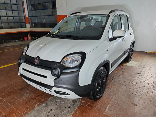 FIAT PANDA CROSS 1.0 Hybrid 70cv Cross+Clima Auto 36 Rate da 177,95