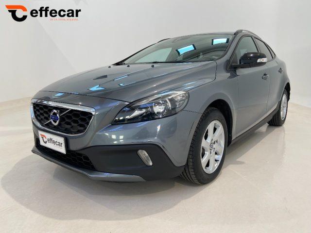 VOLVO V40 CROSS COUNTRY D3 Geartronic Momentum