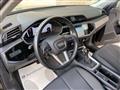 AUDI Q3 35 2.0 TDI S tronic Business COCKPIT