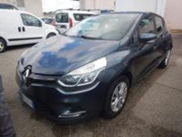 RENAULT CLIO TCe 12V 90 CV 5 porte Business *Navi,sensori*