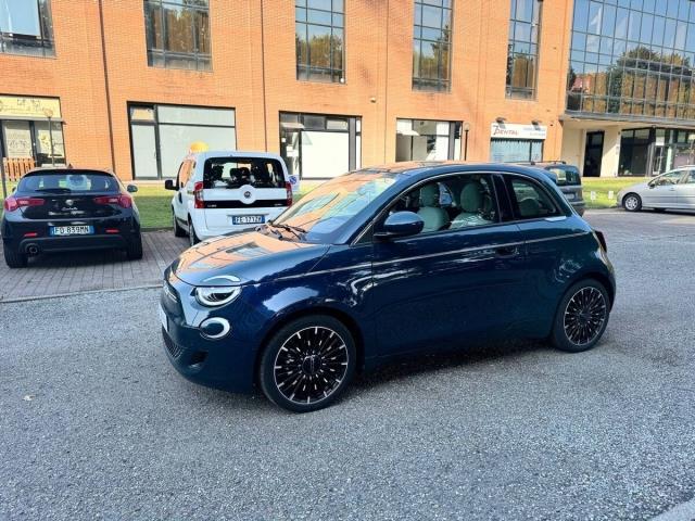 FIAT 500 42 kWh La Prima