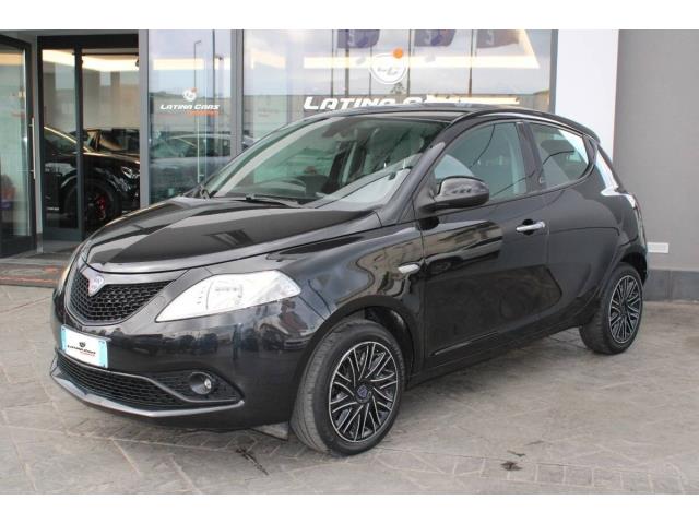 LANCIA Ypsilon 1.0 firefly hybrid Gold s&s 70cv