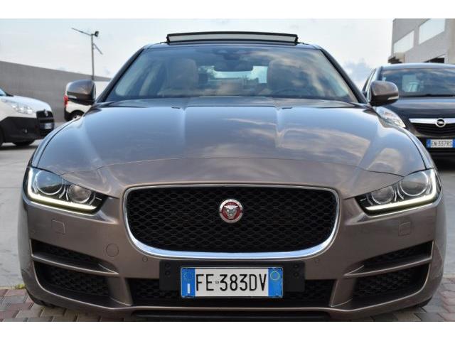 JAGUAR XE 2.0 D Turbo 180CV Portfolio