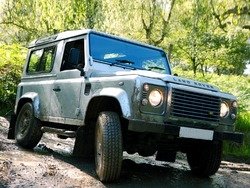 LAND ROVER DEFENDER 90 2.4 TD4 Station Wagon S