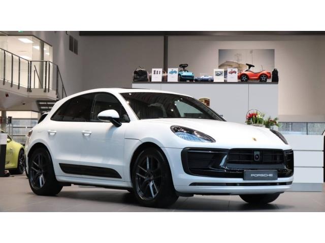 PORSCHE Macan T 265cv - PASM - Tetto - Gancio - Pelle