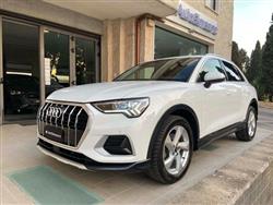 AUDI Q3 35 2.0 TDI S tronic Business Advanced COCKPIT